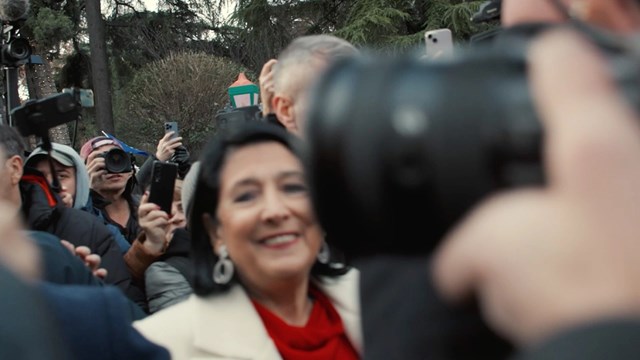 პრეზიდენტმა სალომე ზურაბიშვილმა ორბელიანების სასახლე დატოვა.