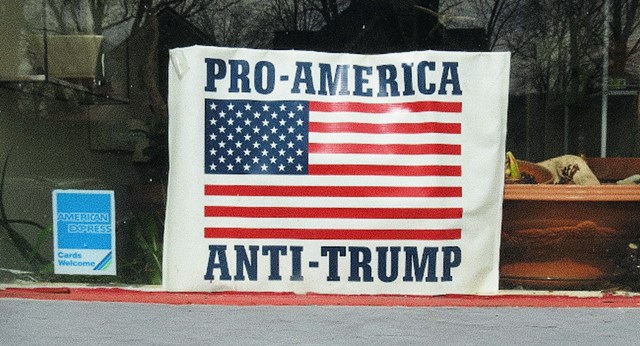 დონალდ ტრამპი ამერიკა ნიუ იორკი ლადო ფოჩხუა