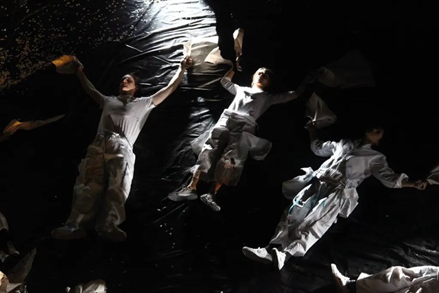 დემონი-ხედი მაღლიდან