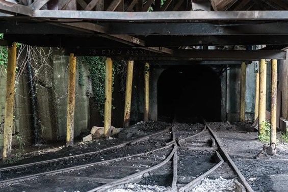 ლიანდაგები შახტაში